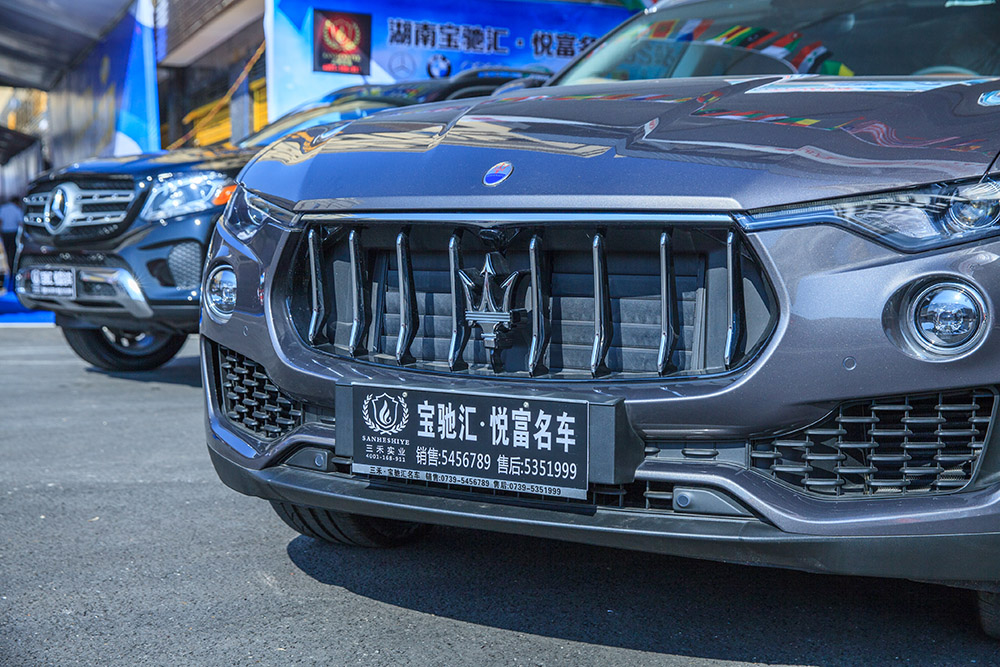 【車(chē)展第一天】遇到那個(gè)TA，放棄蘋(píng)果8......