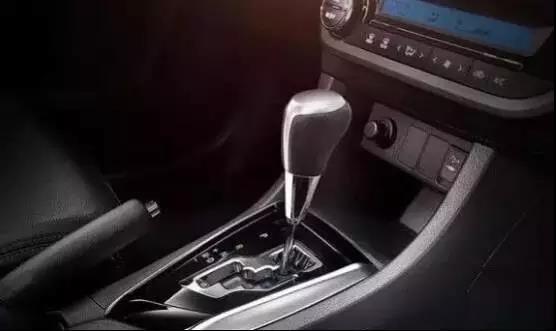 自動擋這么開，跟自我毀車沒啥兩樣！