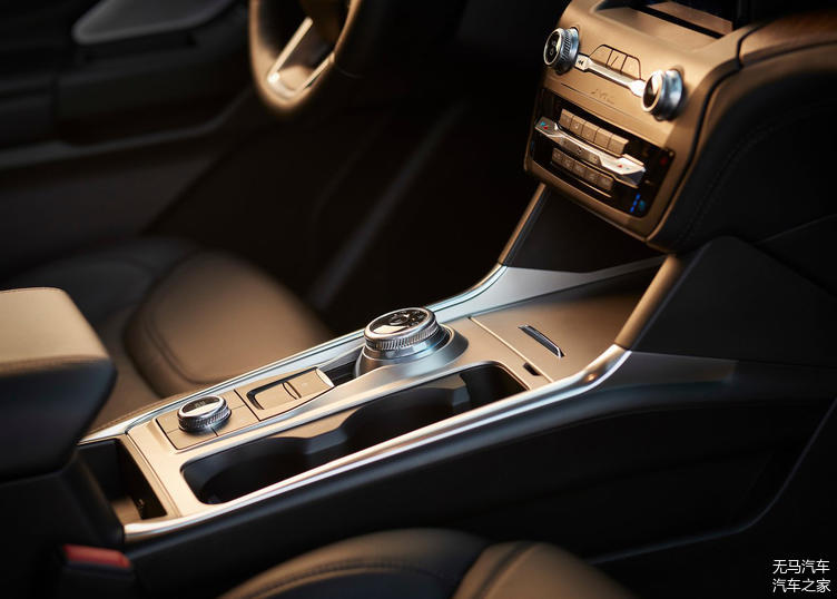 全新一代福特探險(xiǎn)者官圖發(fā)布！依舊是大家的硬派之選！