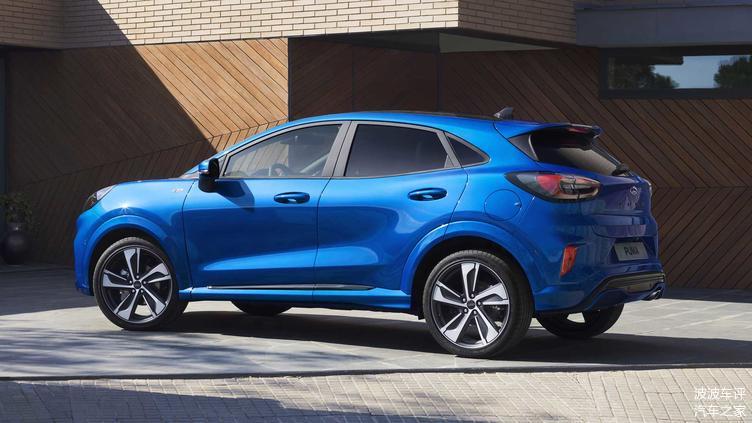 福特發(fā)布PUMA小型SUV官圖，歐式風(fēng)格，造型很有柔和感