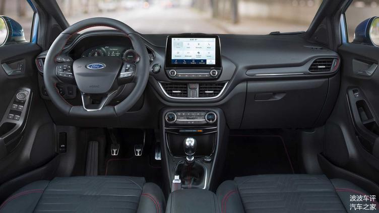 福特發(fā)布PUMA小型SUV官圖，歐式風(fēng)格，造型很有柔和感