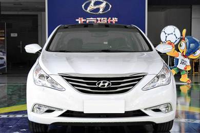 決戰(zhàn)智能科技，第八代索納塔VS新君威配置大比拼