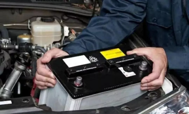汽車電瓶壞了，可能是這幾種因素造成！