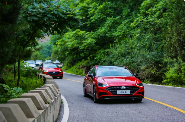 魅力迸發(fā)，實力&偶像