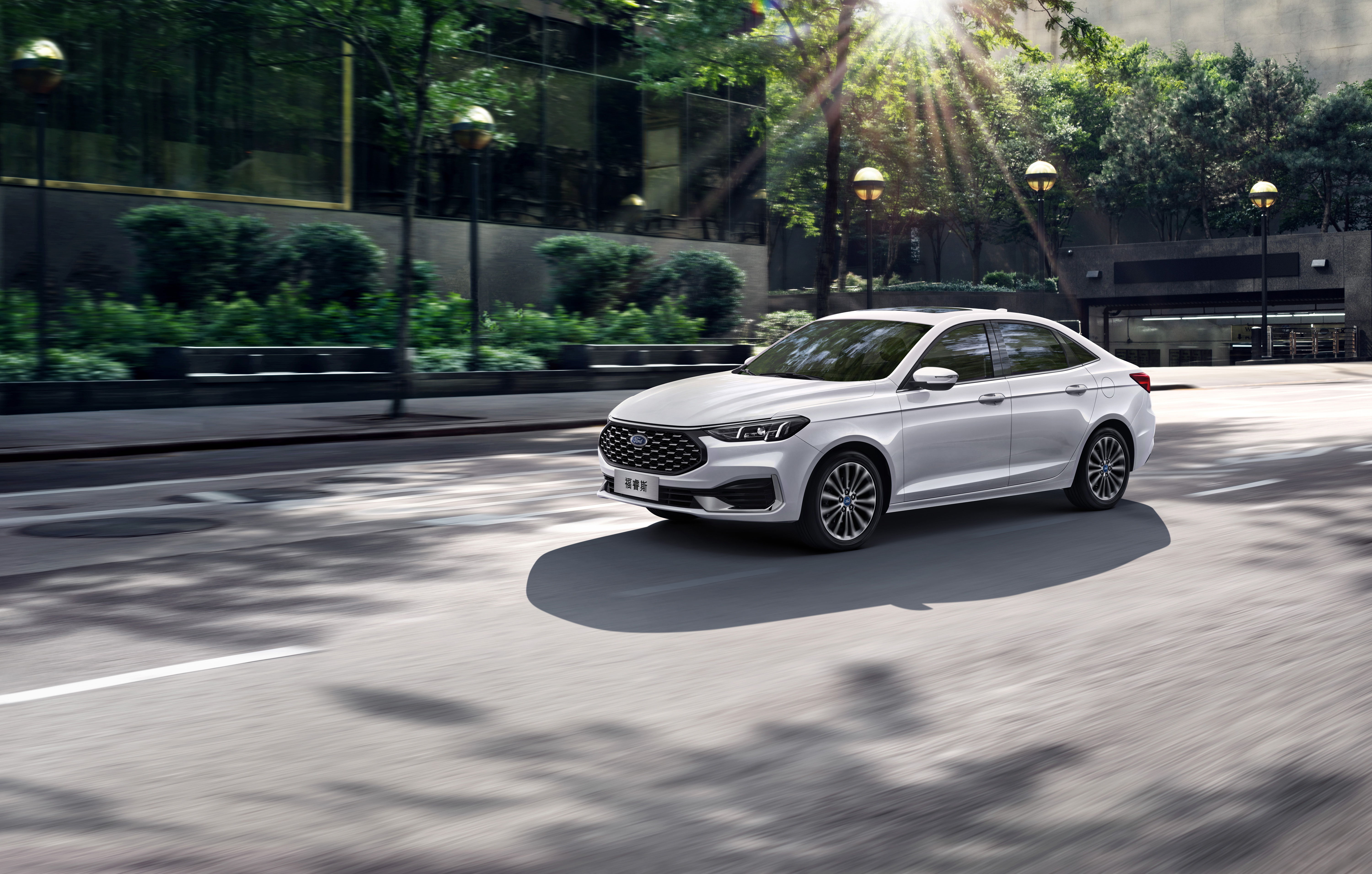 搭載車載微信,躍級(jí)新家轎新一代福睿斯開啟預(yù)售！