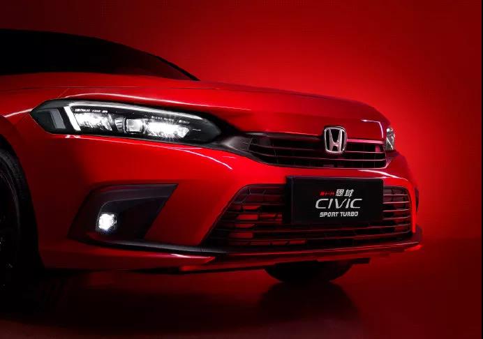 媒體說思域 | 如果有什么能證明我們的青春有處安放，那第十一代思域一定算一個